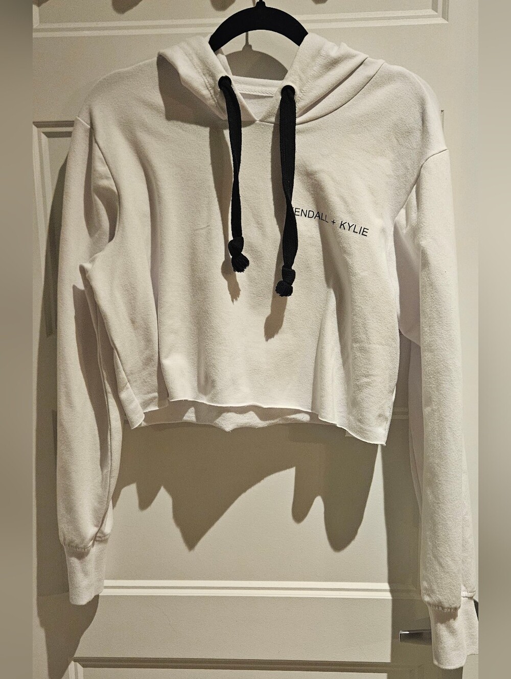 💥2/$15💥Kendall & Kylie White Cropped Hoodie with Black Drawstrings